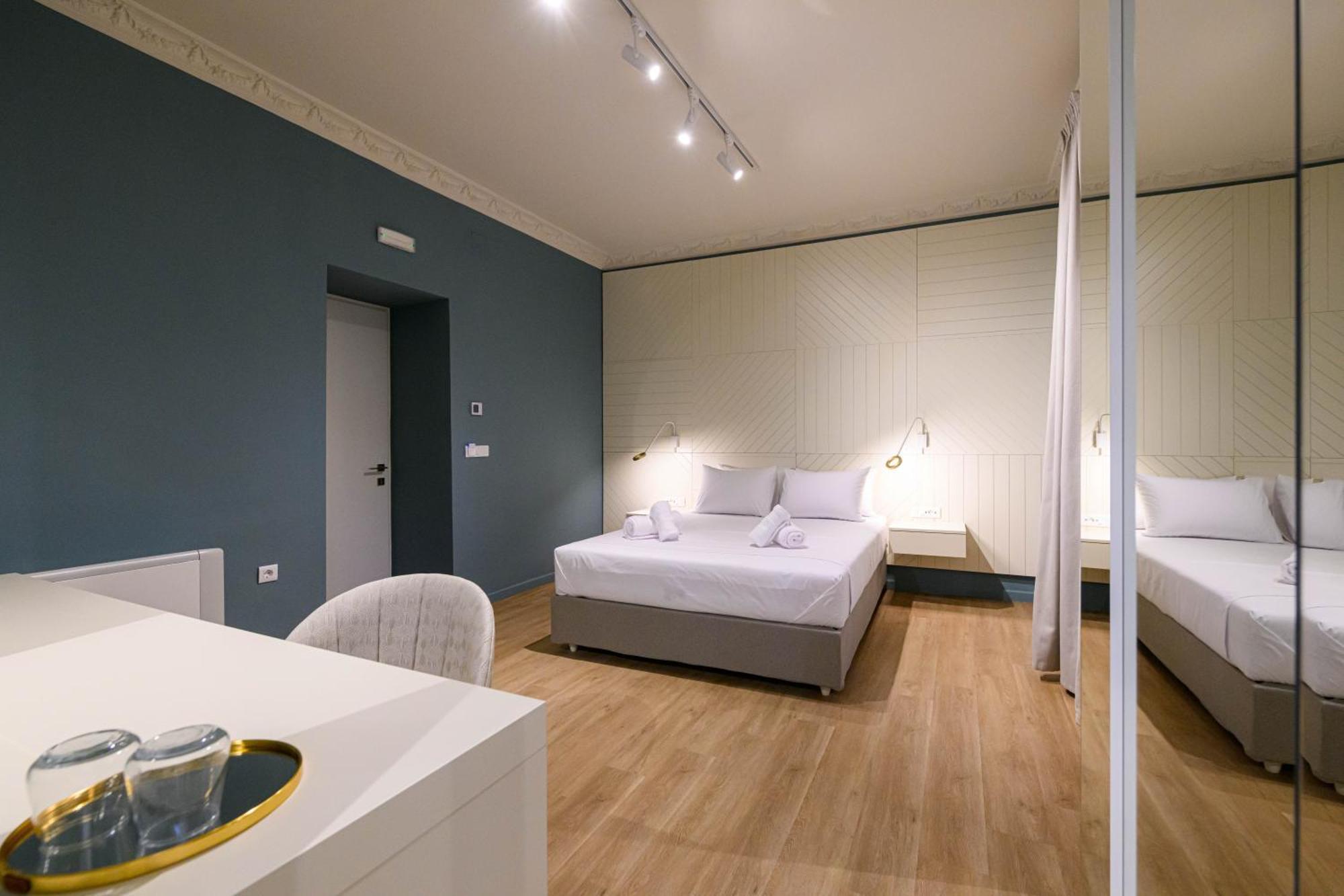 Blueblood - The Rooms Kalamata Luaran gambar