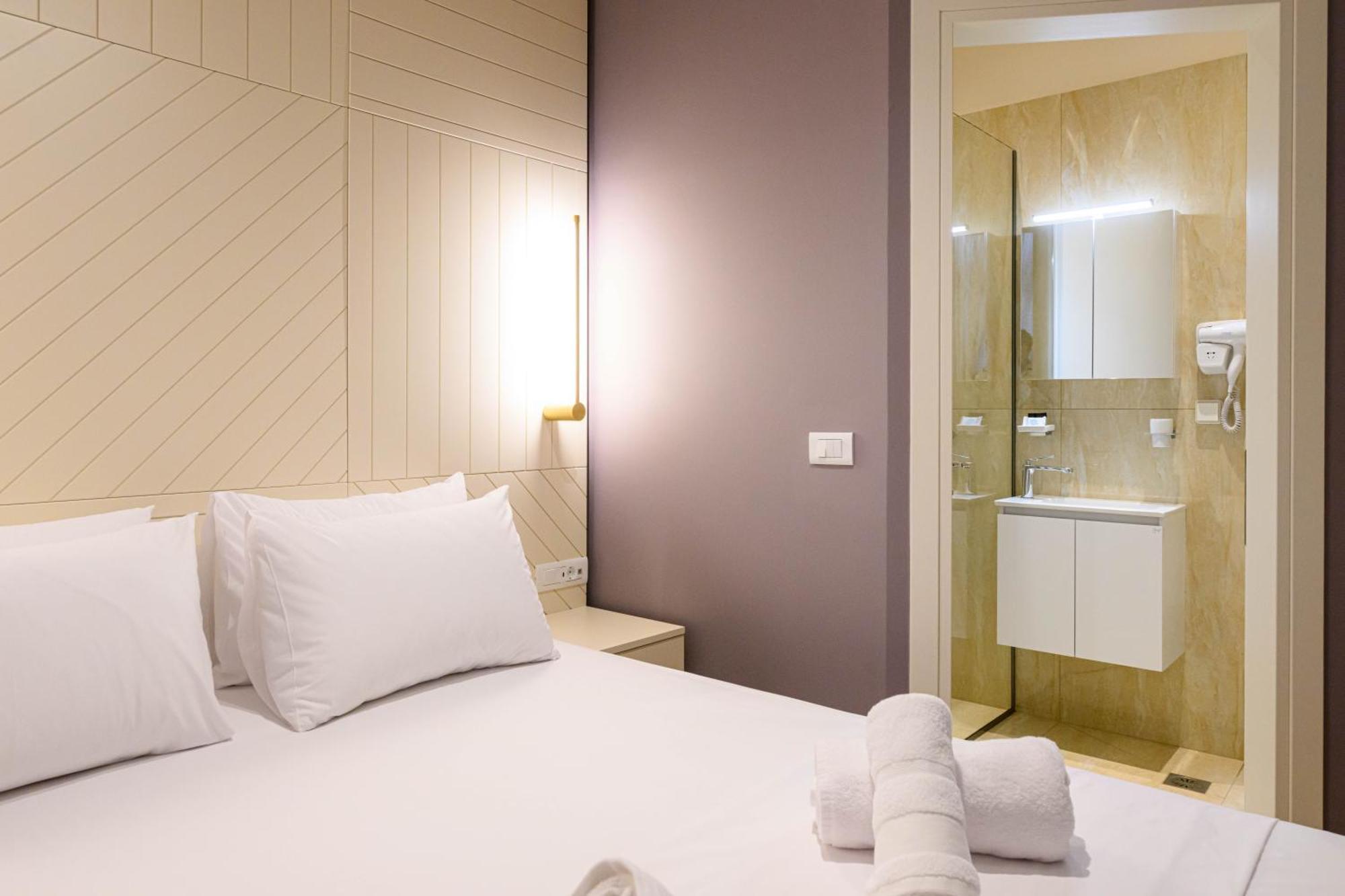 Blueblood - The Rooms Kalamata Luaran gambar