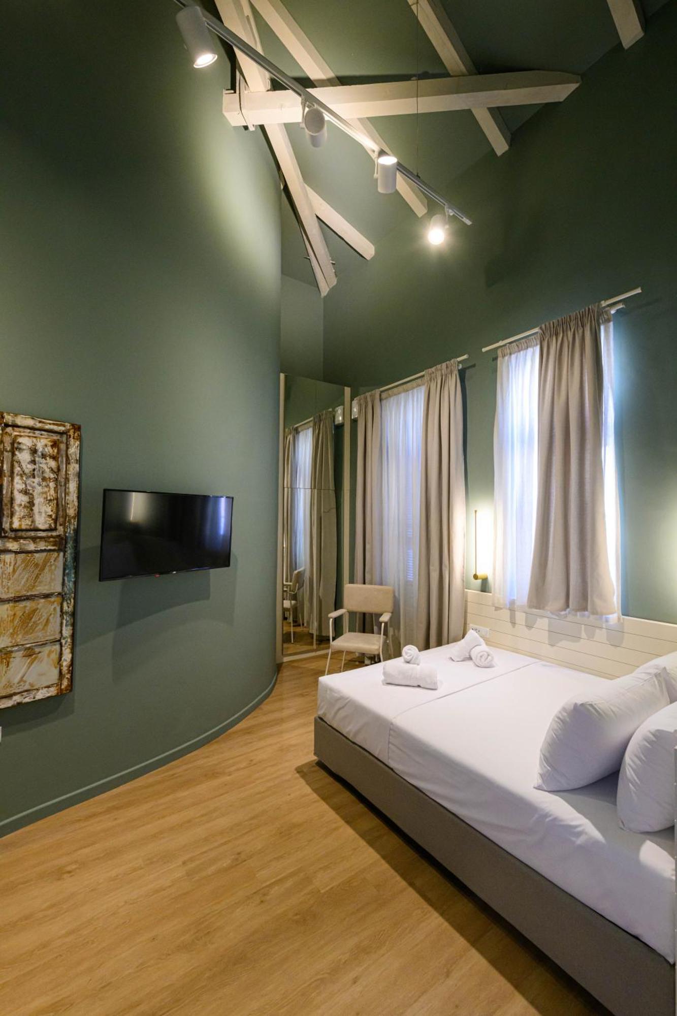 Blueblood - The Rooms Kalamata Luaran gambar