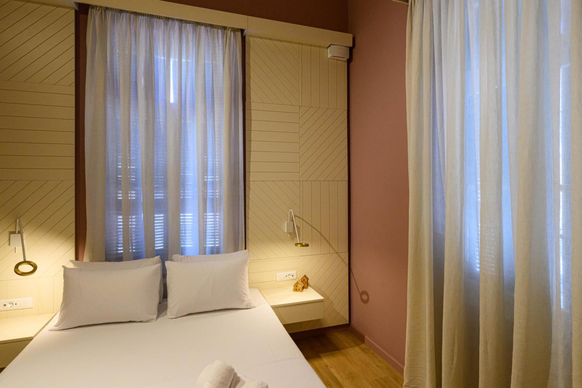 Blueblood - The Rooms Kalamata Luaran gambar