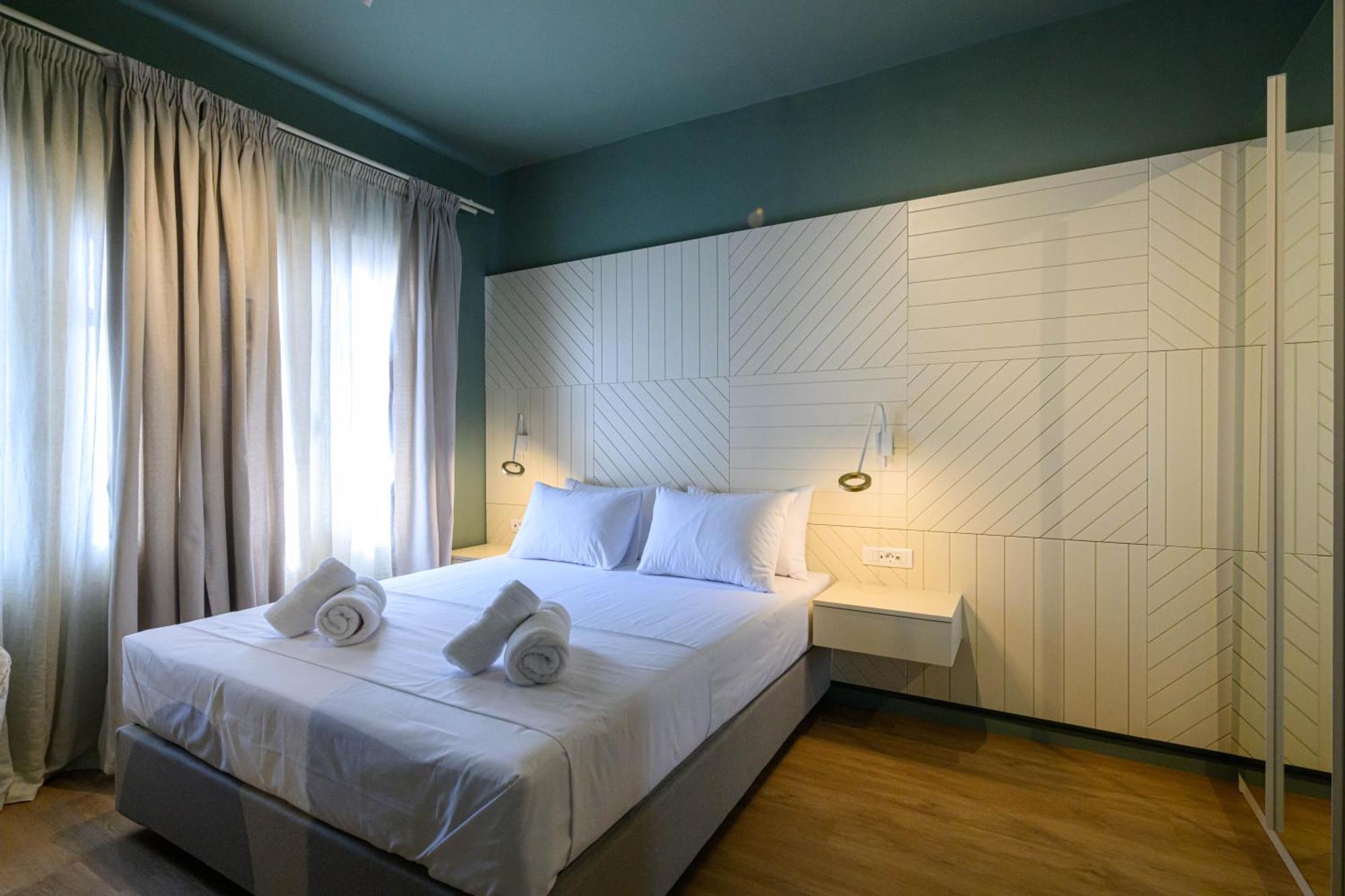 Blueblood - The Rooms Kalamata Luaran gambar